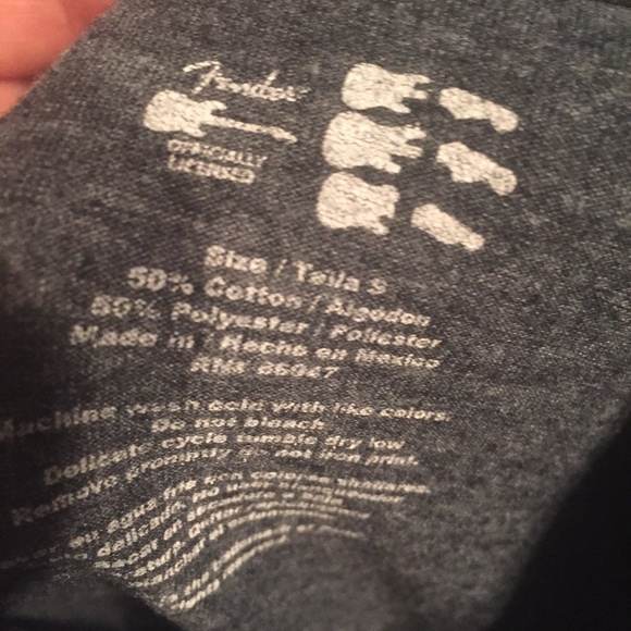 Fender T-Shirt - Picture 3 of 3